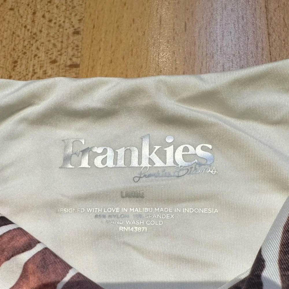 Frankies bikini bottoms, gently used, size large